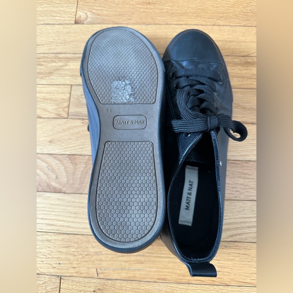 Matt & Nat Black Vegan Sneakers (10) - Picture 6 of 8